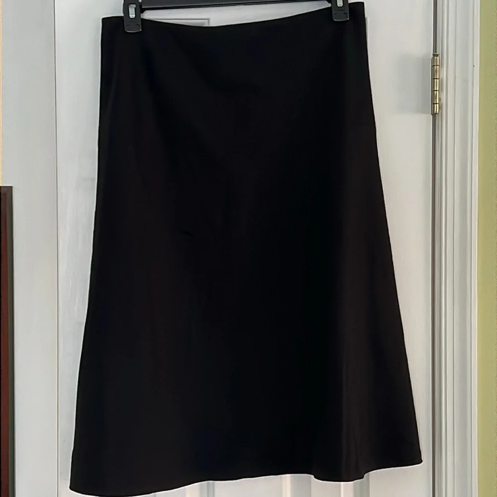 Talbots Women’s Wool Black Skirt.Never worn.
.Sz-12..Zipper closure.Black lining - Picture 2 of 6